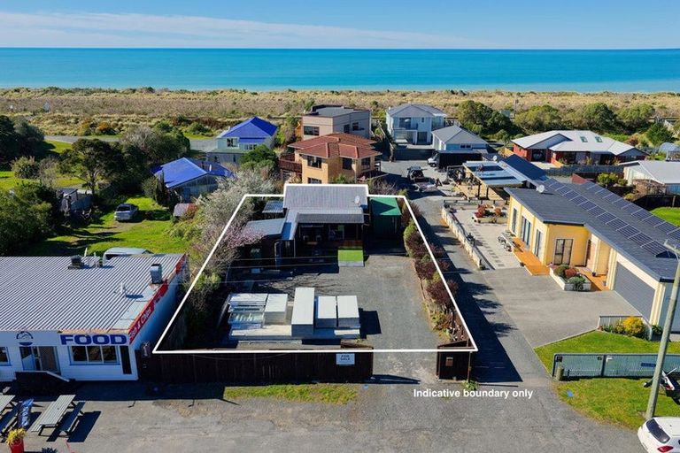 Photo of property in 238 Beach Road, Kaikoura, 7300
