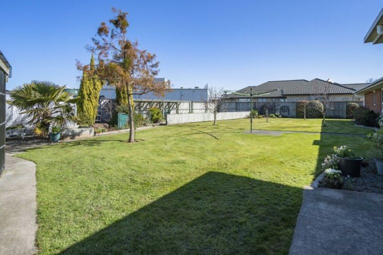 Photo of property in 20 Clifford Place, Amberley, 7410