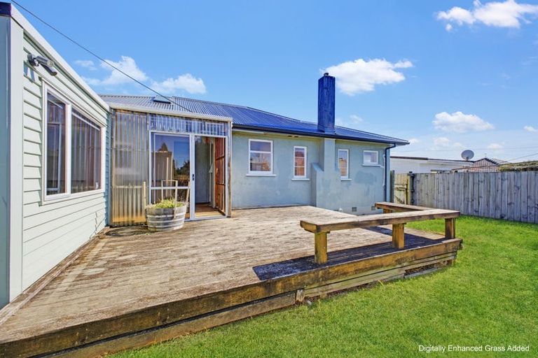 Photo of property in 403 Carrington Street, Upper Vogeltown, New Plymouth, 4310