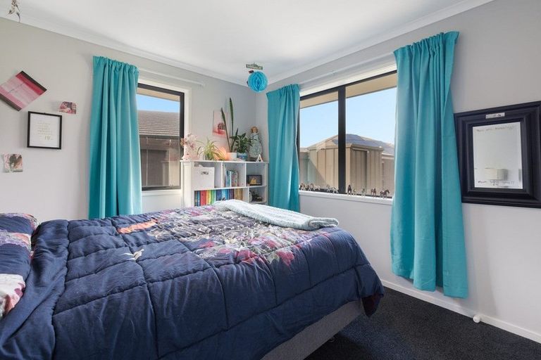 Photo of property in 16 Drabble Crescent, Papamoa Beach, Papamoa, 3118