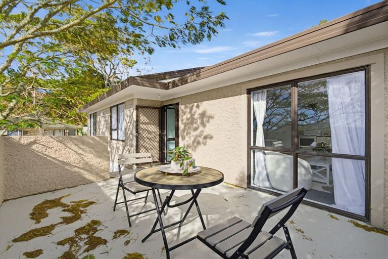 Photo of property in 35 Danube Lane, Glen Eden, Auckland, 0602