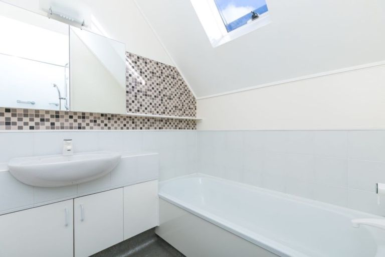 Photo of property in 14/14 Harriett Street, Thorndon, Wellington, 6011