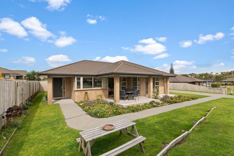 Photo of property in 40 Karo Street, Ruakaka, 0116