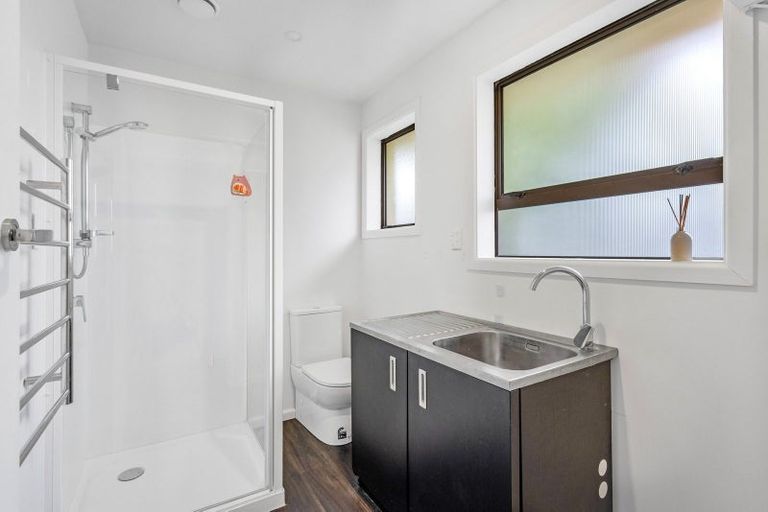 Photo of property in 40 Kathleen Crescent, Hornby, Christchurch, 8042