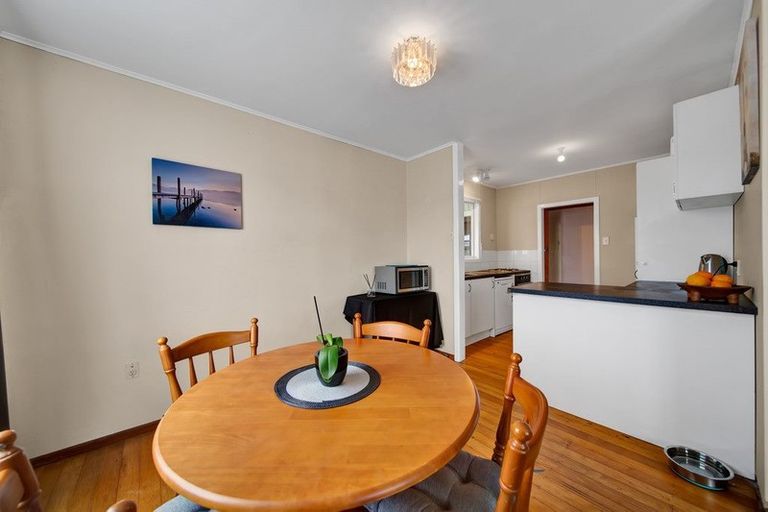 Photo of property in 162 Seaview Road, Westown, New Plymouth, 4310