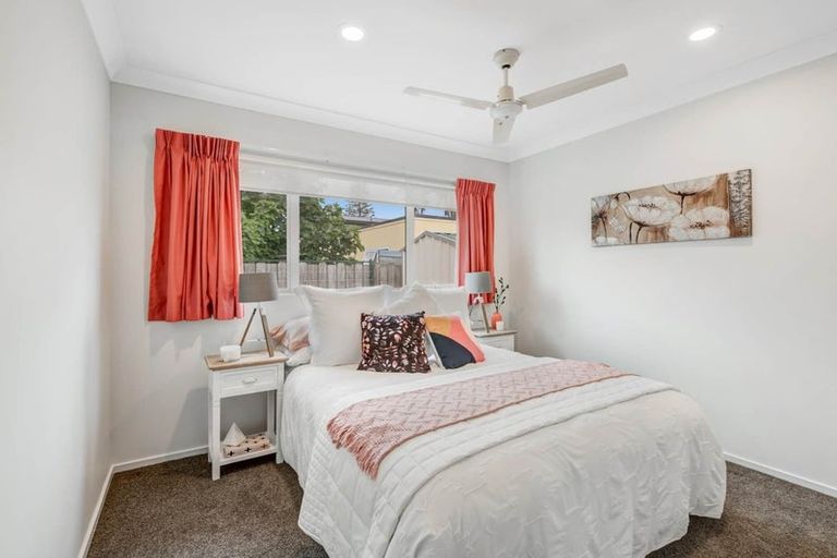 Photo of property in 2/31 Alice Avenue, Orewa, 0931