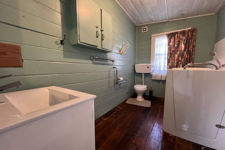 Photo of property in 183 Rautawhiri Road, Helensville, 0875