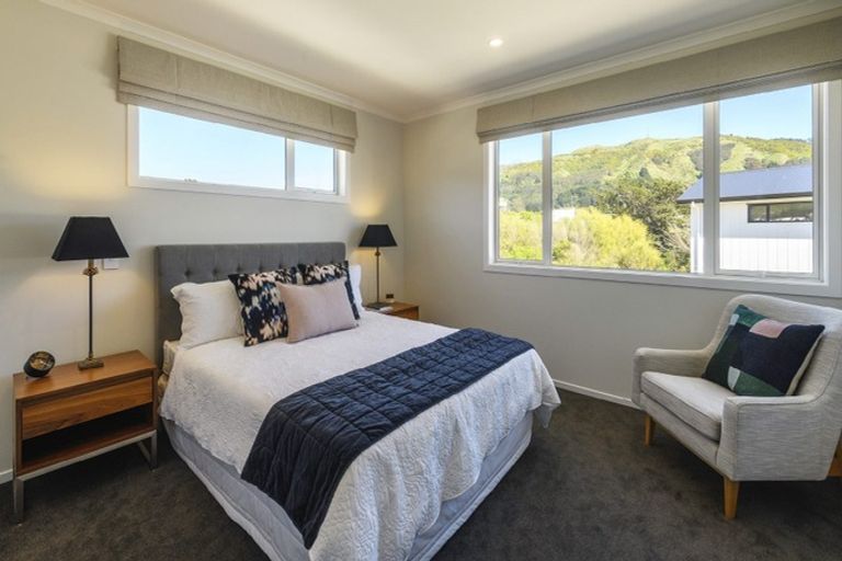 Photo of property in 40 Bluff Road, Kenepuru, Porirua, 5022