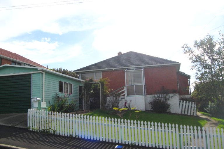 Photo of property in 22 Statham Street, Brockville, Dunedin, 9011