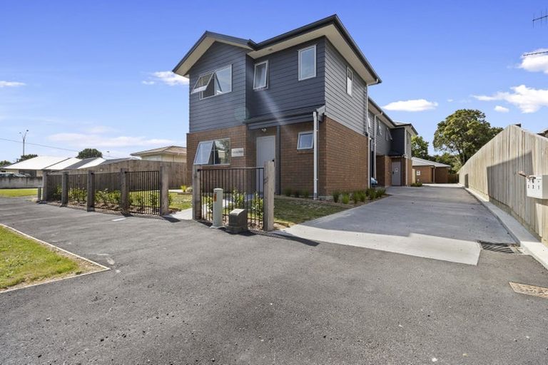 Photo of property in 2/5 Mount View Road, Melville, Hamilton, 3206