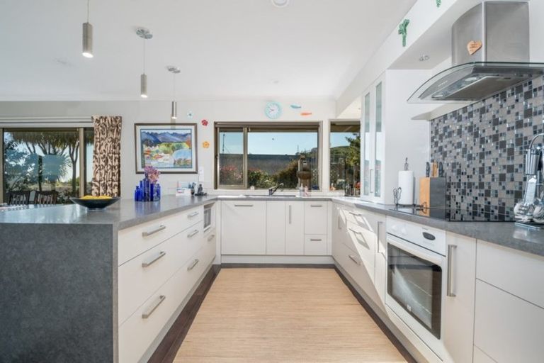 Photo of property in 28 Ashdonleigh Grove, Stoke, Nelson, 7011