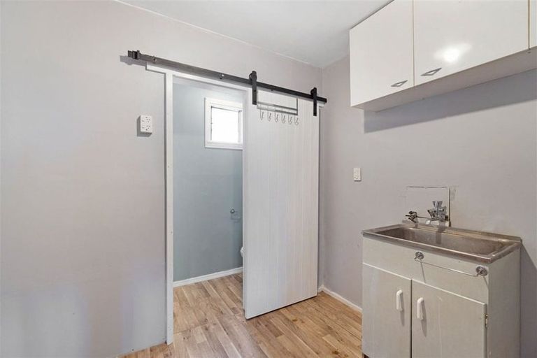 Photo of property in 77 Park Terrace, Waikuku Beach, 7473