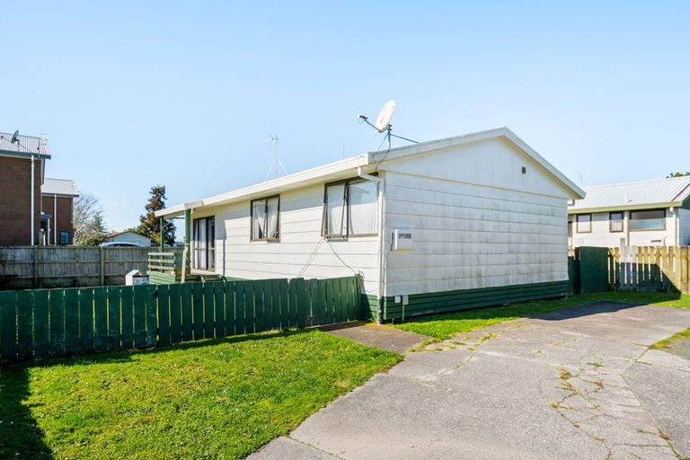 Photo of property in 39a Crawshaw Drive, Nawton, Hamilton, 3200