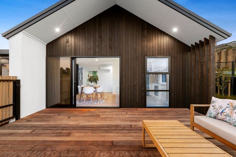 Photo of property in 14 Hayward Place, Ohauiti, Tauranga, 3112