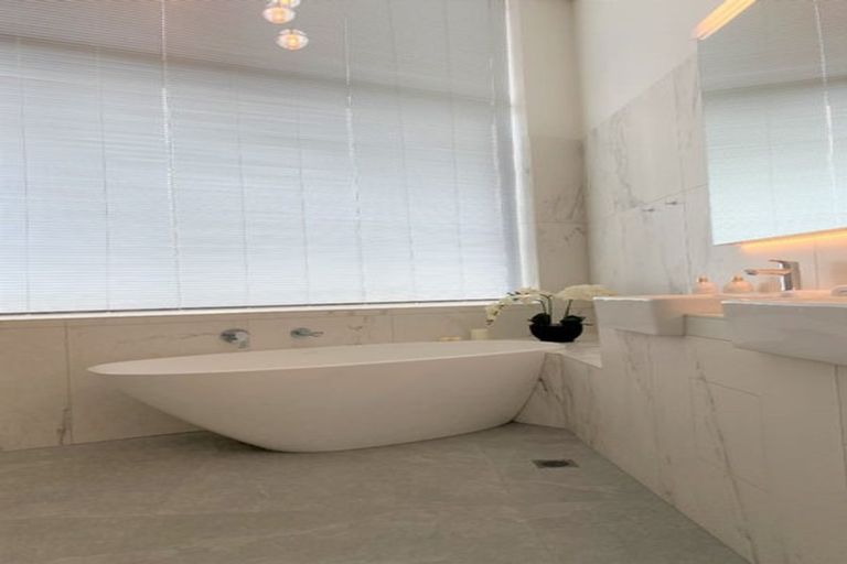 Photo of property in 401/15 Rawene Road, Birkenhead, Auckland, 0626