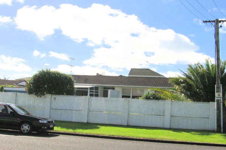 Photo of property in 3/24 Hattaway Avenue, Bucklands Beach, Auckland, 2012