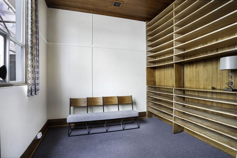 Photo of property in 24 Jellicoe Street, Martinborough, 5711