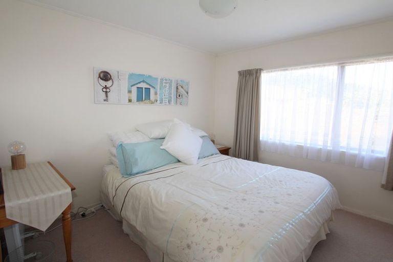Photo of property in 18 Pinehurst Place, Wattle Downs, Auckland, 2103