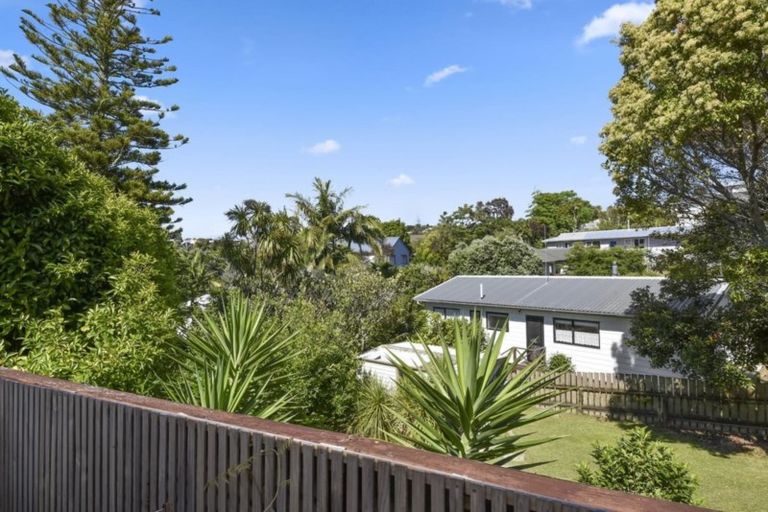 Photo of property in 2/32 Stredwick Drive, Torbay, Auckland, 0630