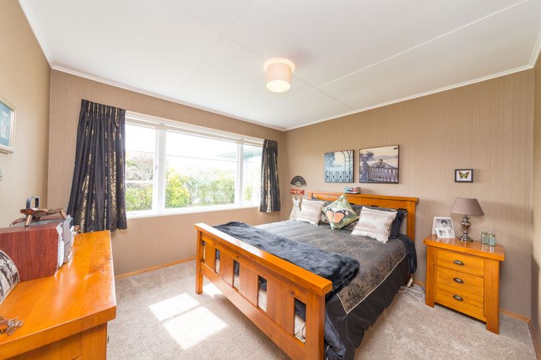 Photo of property in 3 Wincanton Place, Awapuni, Palmerston North, 4412