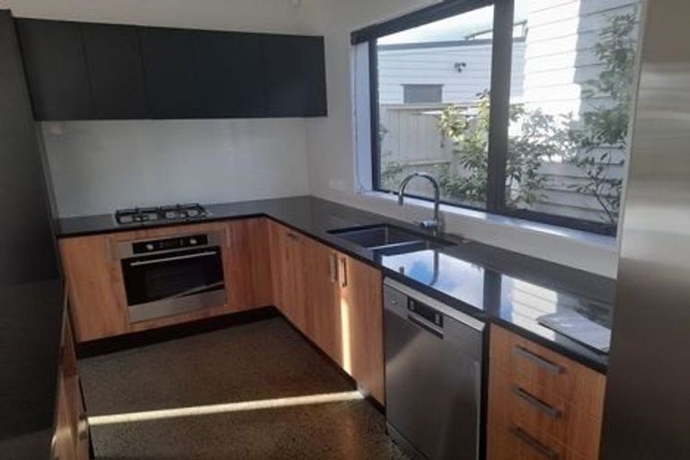 Photo of property in 3 Maureen Close, East Tamaki Heights, Auckland, 2016