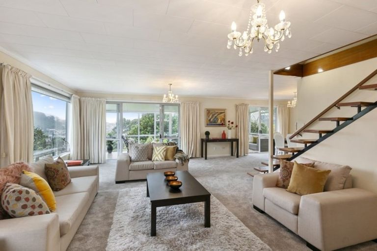 Photo of property in 21 Southern Cross Crescent, Island Bay, Wellington, 6023