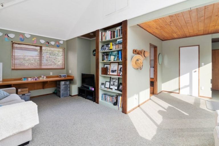 Photo of property in 38 Icarus Place, Sunnybrook, Rotorua, 3015