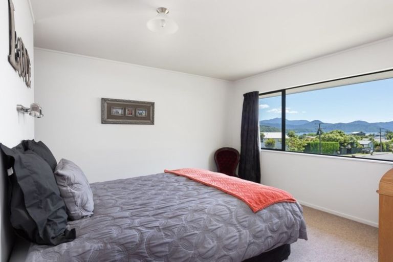 Photo of property in 68 Moana View Road, Waikawa, Picton, 7220