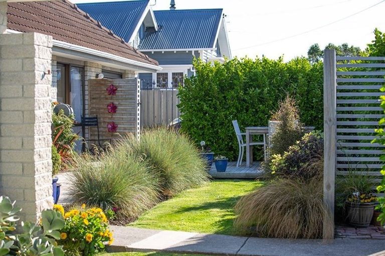 Photo of property in 3 Lonsdale Street, New Brighton, Christchurch, 8083