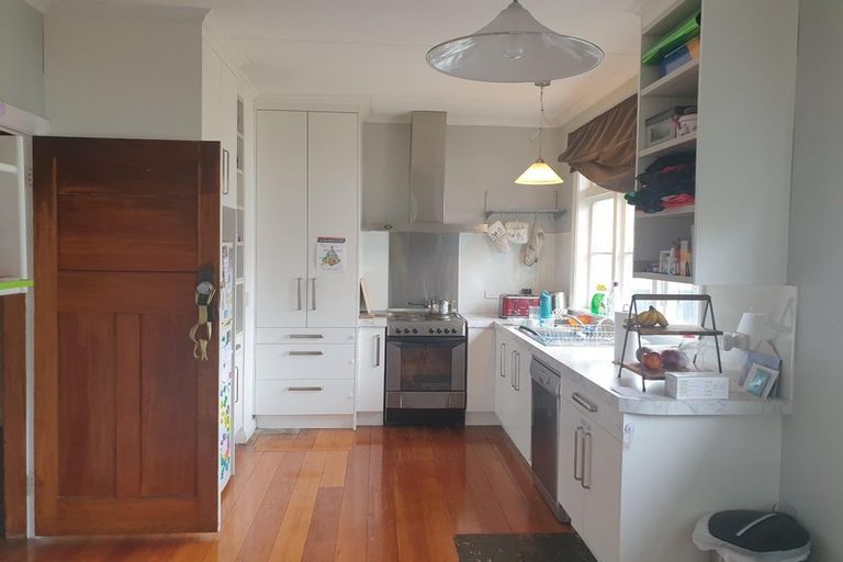 Photo of property in 40 Treadwell Street, Naenae, Lower Hutt, 5011