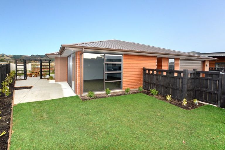 Photo of property in 23 Glengarry Road, Glen Eden, Auckland, 0602