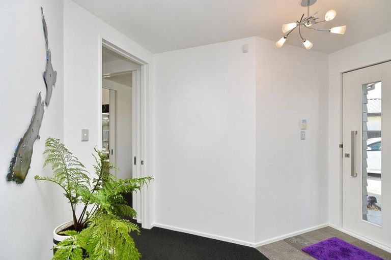 Photo of property in 9 Churchill Drive, Rangiora, 7400