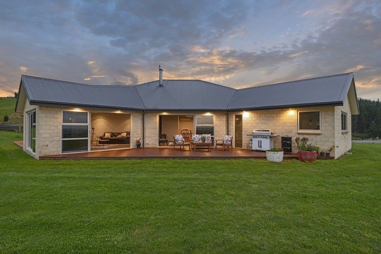 Photo of property in 219 Davis Road, Cust, Rangiora, 7471