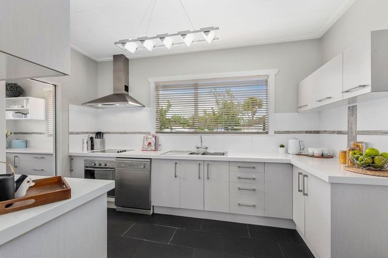 Photo of property in 2a Beth Street, Trentham, Upper Hutt, 5018