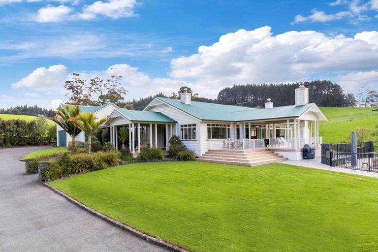 Photo of property in 683 Ararimu Valley Road, Helensville, Waimauku, 0882