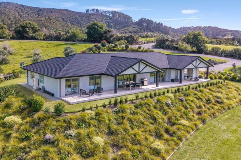 Photo of property in 53 Robert Hastie Drive, Mangawhai, 0573