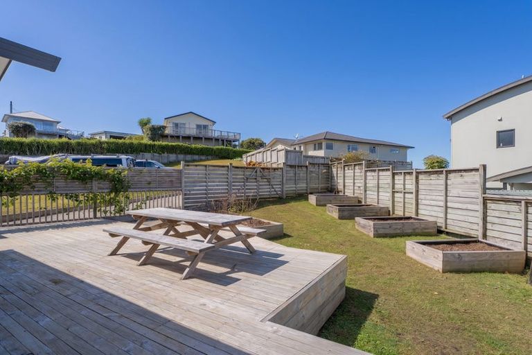 Photo of property in 9 Christa Court, Whitianga, 3510