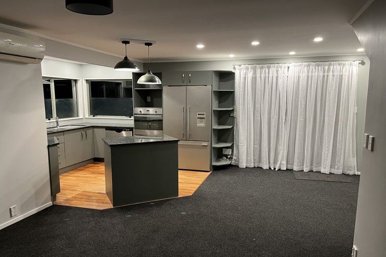 Photo of property in 1 Kestrel Heights, Arkles Bay, Whangaparaoa, 0932