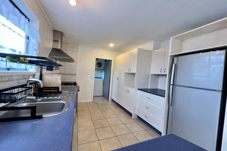 Photo of property in 31 Lyren Place, Half Moon Bay, Auckland, 2012