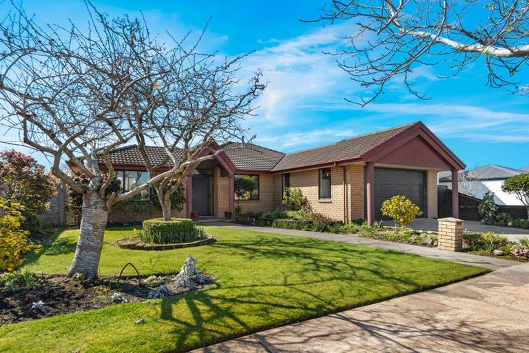 Photo of property in 21 Richard Seddon Drive, Northwood, Christchurch, 8051