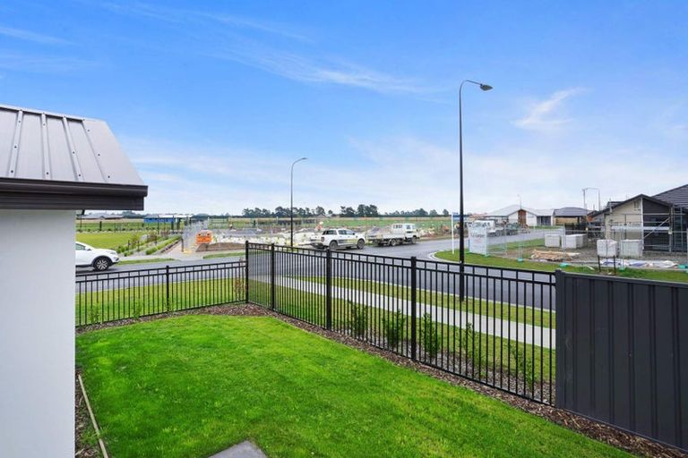 Photo of property in 28 Drylands Drive, Rolleston, 7614