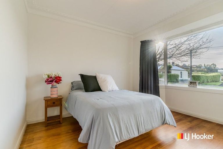 Photo of property in 1 Glenross Street, Glenross, Dunedin, 9011