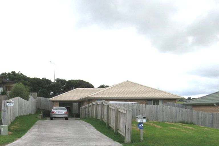 Photo of property in 76 Ruze Vida Drive, Massey, Auckland, 0614