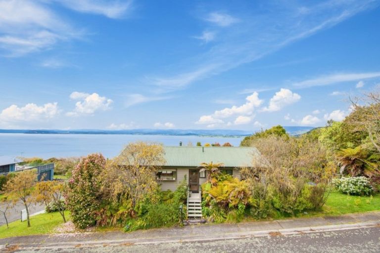 Photo of property in 1 Kamahi Terrace, Omori, Turangi, 3381