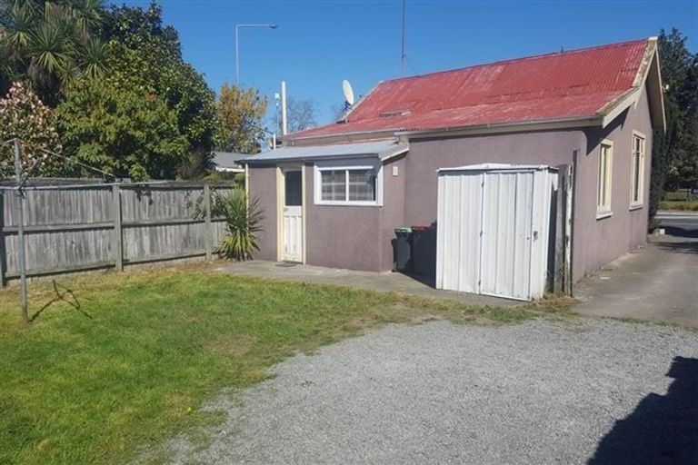 Photo of property in 31 Curletts Road, Sockburn, Christchurch, 8042
