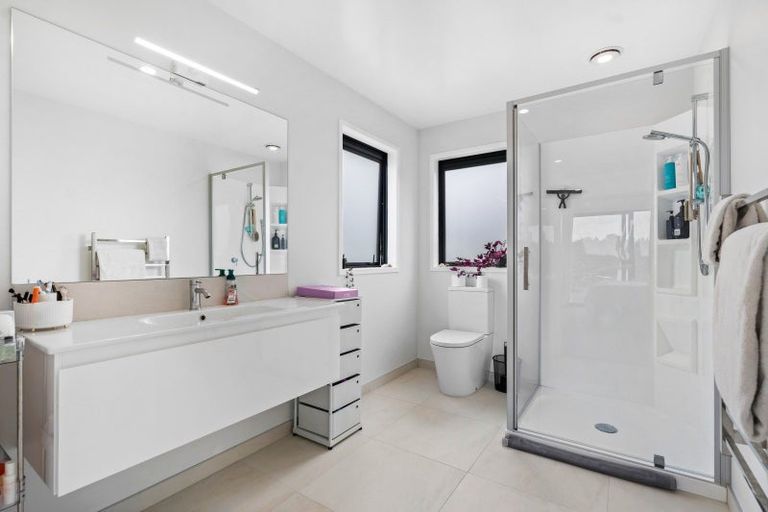 Photo of property in 11 Rihi Paea Rise, Ngunguru, 0173