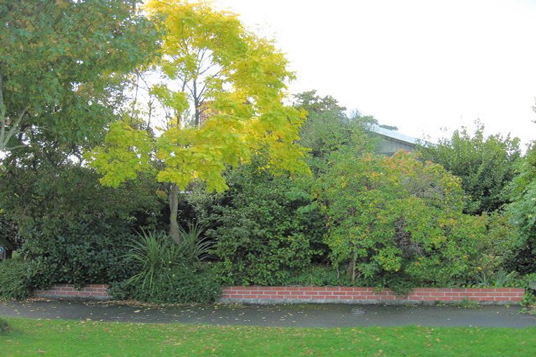 Photo of property in 5 Seagrave Place, Ilam, Christchurch, 8041