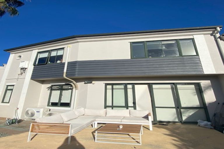 Photo of property in 21/69 Target Road, Totara Vale, Auckland, 0629