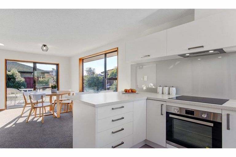 Photo of property in 7 Peebles Drive, Hei Hei, Christchurch, 8042