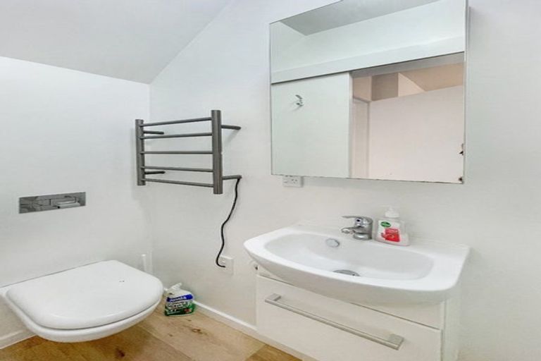 Photo of property in 4/2 Malcolm Lane, Thorndon, Wellington, 6011